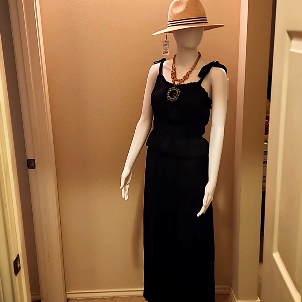 2-Piece satin top and skirt.